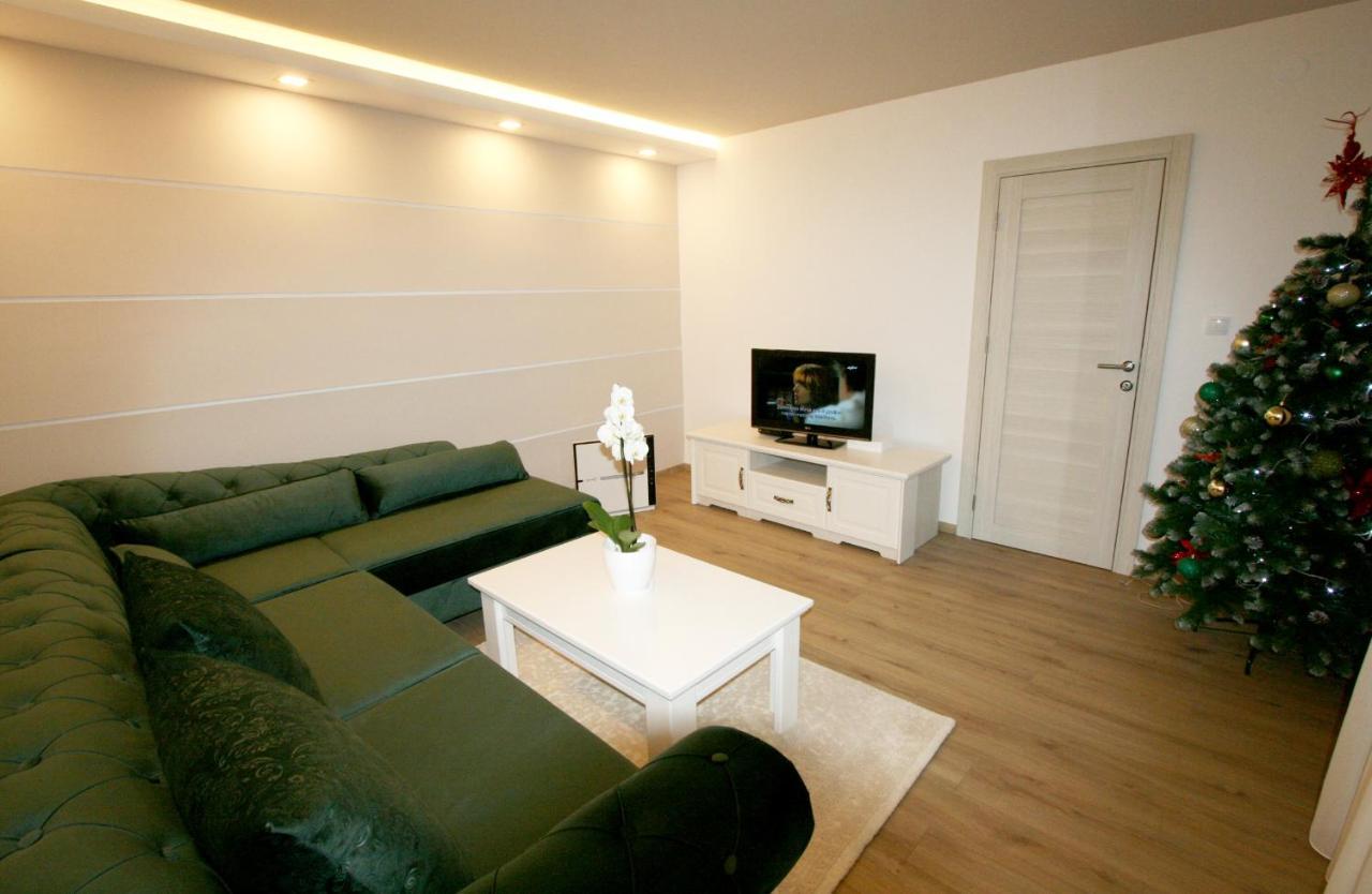 Apartment Jasmine 2 Belgrado Buitenkant foto